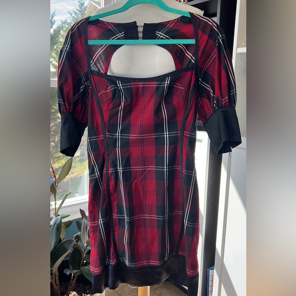 Bebe dress
